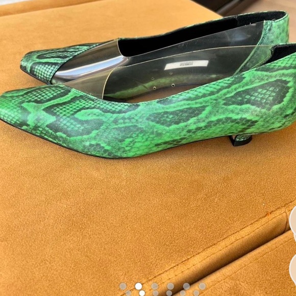 Miista see through clear green leather snakeskin pumps kitten heels - Picture 3 of 15